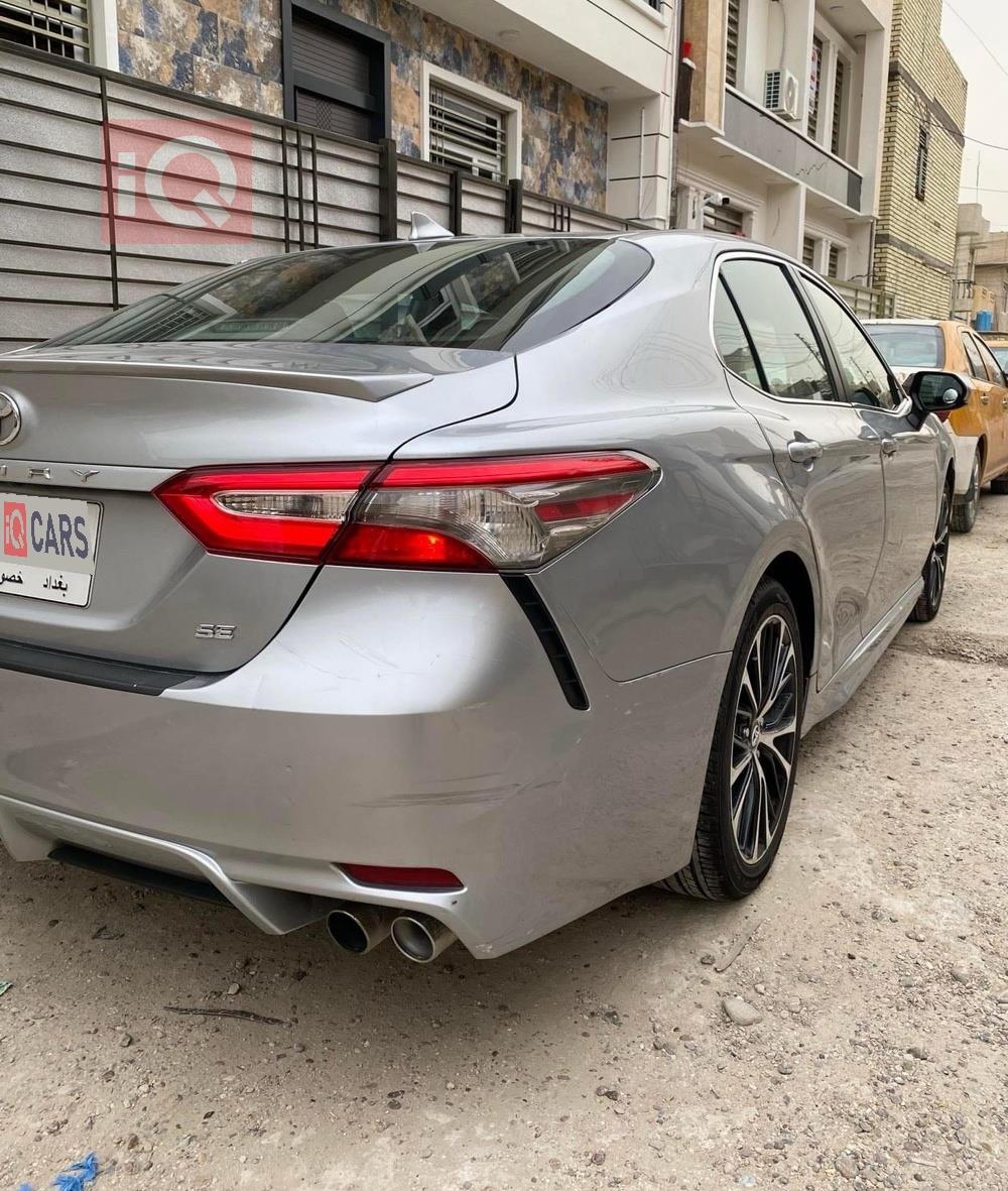 تۆیۆتا کامری